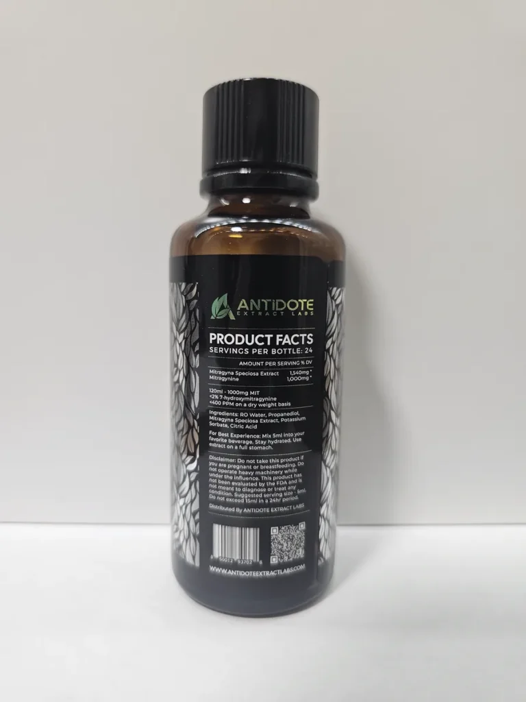1000 MG BLACK MIT 120ML back of bottle